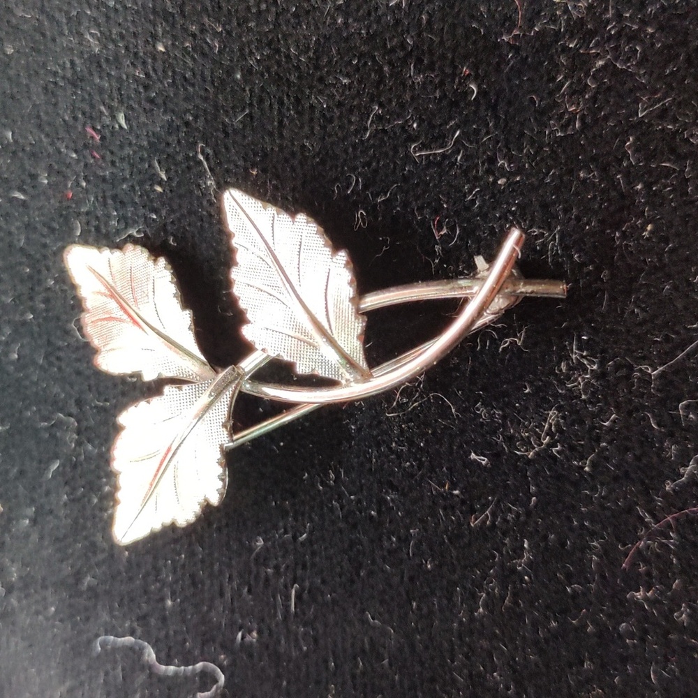Delicate leaf pin sterling silver